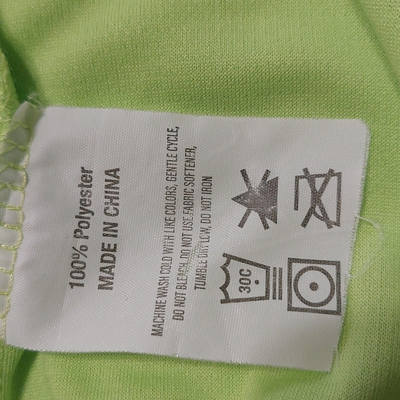 Run Disney 2022  Princess Mulan Half Marathon Shirt, Medium Men, lime Green. - Picture 9 of 11